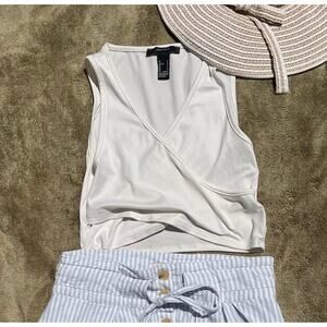 V neck cropped tank top